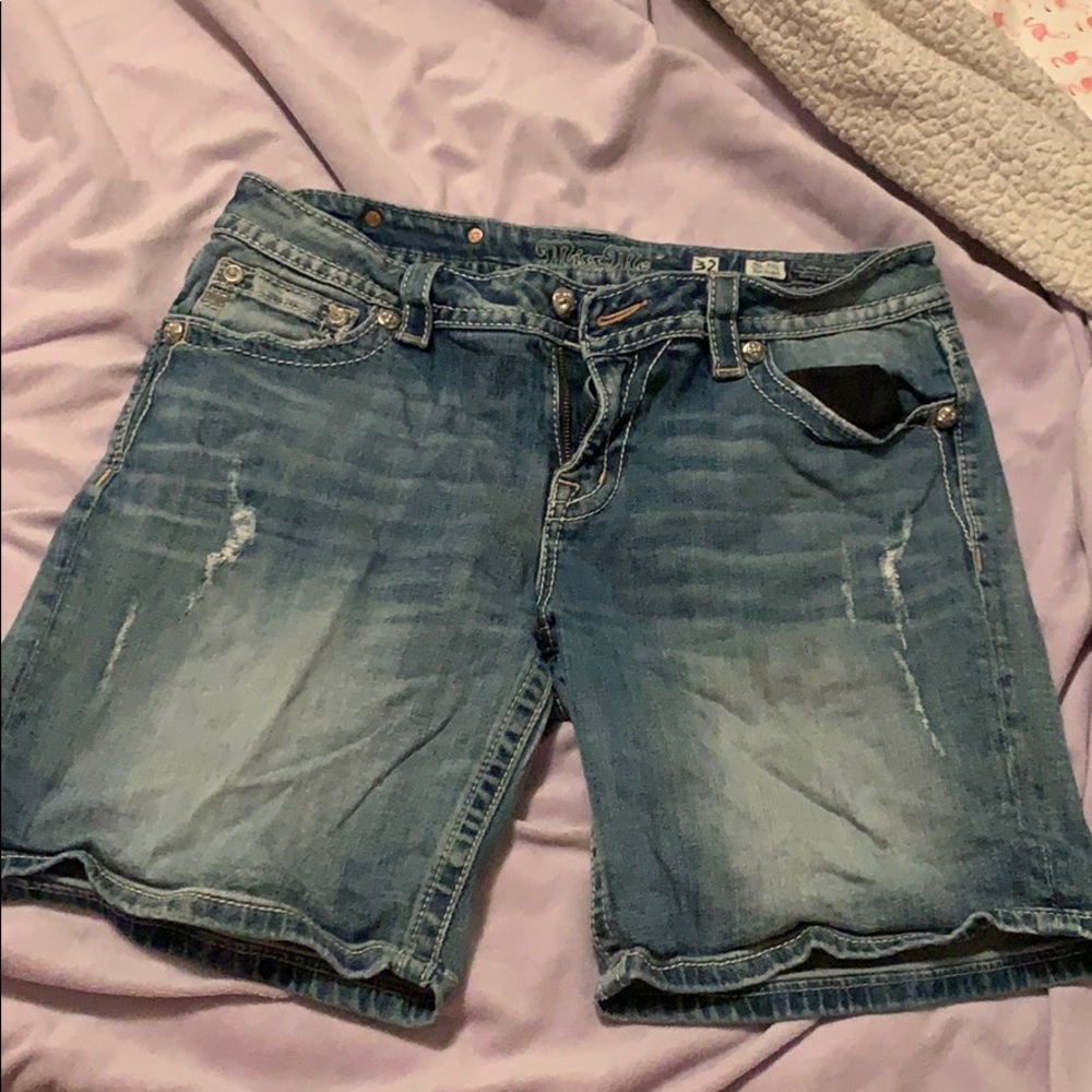 Miss Me Bermuda shorts